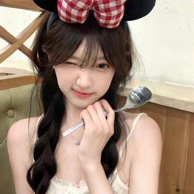 万花嬉春